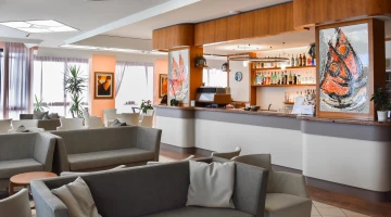 Il bar, luogo di nuove conoscenze e risate