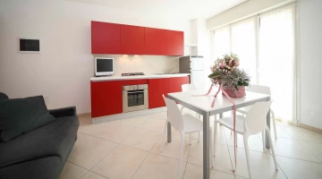 Espace de vie finement meublé