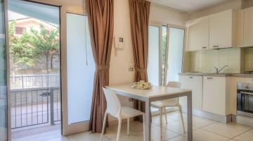 Appartement au rez-de-chaussée avec espace extérieur clôturé