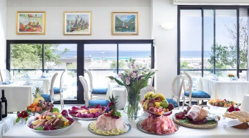 Buffet de salades, accompagnements et entrées
