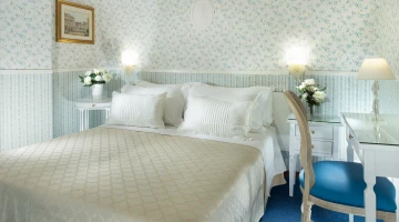 Chambre double romantique avec balcon