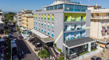 Vue extérieure de la mer à Riccione