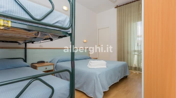 Vierbettzimmer in Libeccio