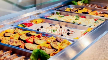 Sur demande, menus pour coeliaques, végétariens et végétaliens