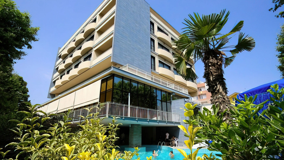 Façade