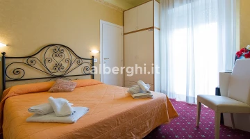 Hotel Aurora Möglichkeit des Frühstücks im Zimmer