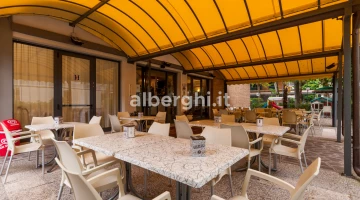 Covered garden