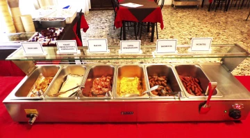 breakfast hot food