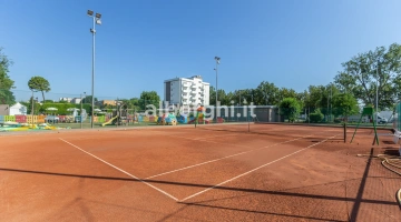 Tennis court