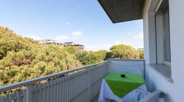 Familienzimmer mit Gartenblick