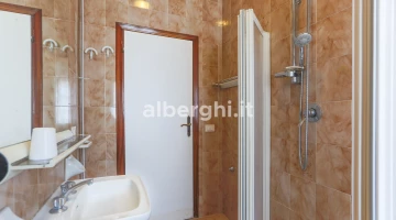 Badezimmer erste Pinao-Wohnung, 7 Schlafplätze