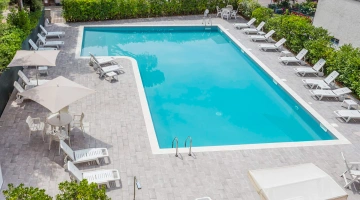 Piscina: l'altezza varia dai 40cm per bambini ai 1,40m