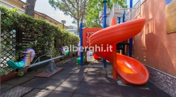 Spielplatz Schwimmbad