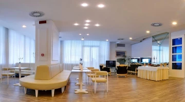 Hall 1° piano hotel cristallo riccione