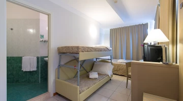 Camera quadrupla comfort plus con 3° e 4° letto a castello