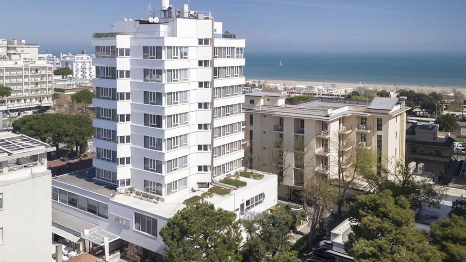 Esterno hotel cristallo riccione