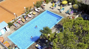 La piscine vue d&#39;en haut