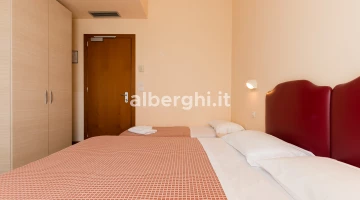 Dreibettzimmer