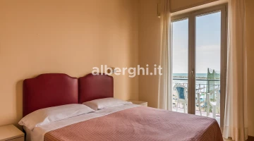 Doppelzimmer mit Meerblick