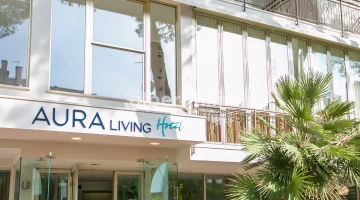 Aura Living Hotel B&B
