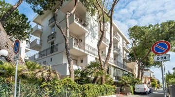 Aura Living Hotel B&B