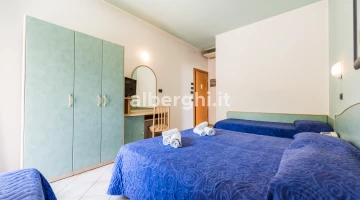 Vierbettzimmer im ersten Stock