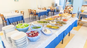 Petit déjeuner buffet