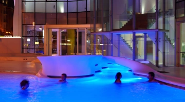 I-ce age pool heated outdoor pool open 24 hours a day, 365 days a year