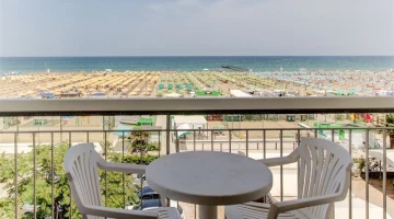 Balcone fronte mare