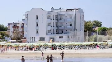 Hotel Iones