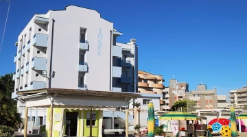 L&#39;hôtel et la plage associée