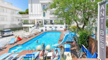Family Hotel Antibes