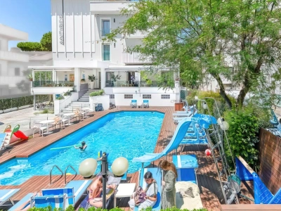 Family Hotel Antibes