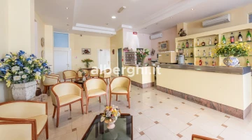Bar et espace détente intérieur