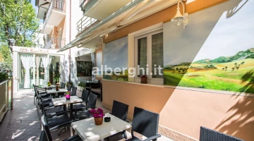 Tavoli esterni relax