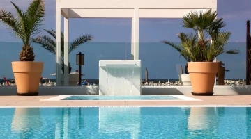 Piscina presso la spiaggia convenzionata
