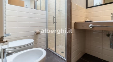 Bagno privato con box doccia
