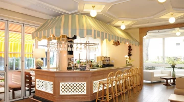 American bar