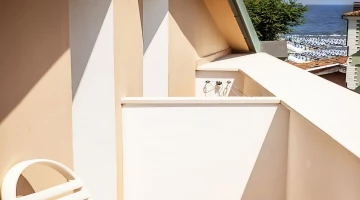 BALKON „EINFACHES“ ZIMMER