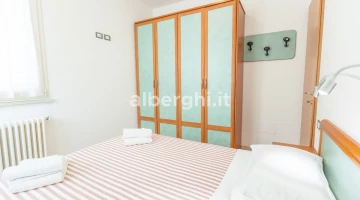 Small double bedroom three-room apartment n.1