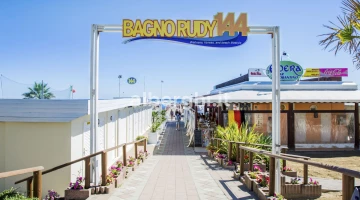 Beach area affiliated with Bagno Rudy n.144/145
