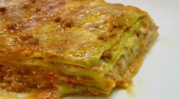 Lasagne, la specialità della signora mirella