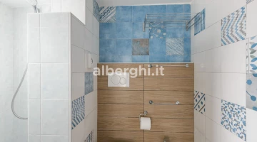 Bagno con box-doccia