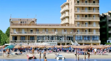 Astoria Beach Hotel