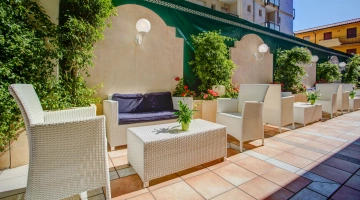 Furnished veranda