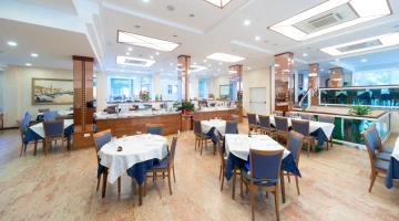 Large air-conditioned restaurant room