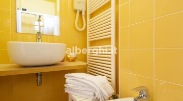 bagno giallo