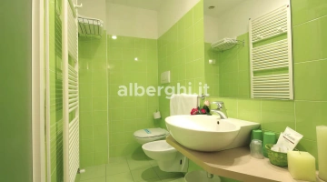 salle de bain verte