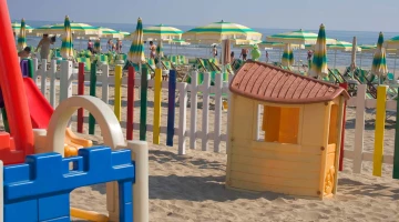 Aire de jeux sur la plage
