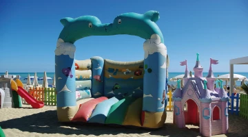 Area giochi in spiaggia